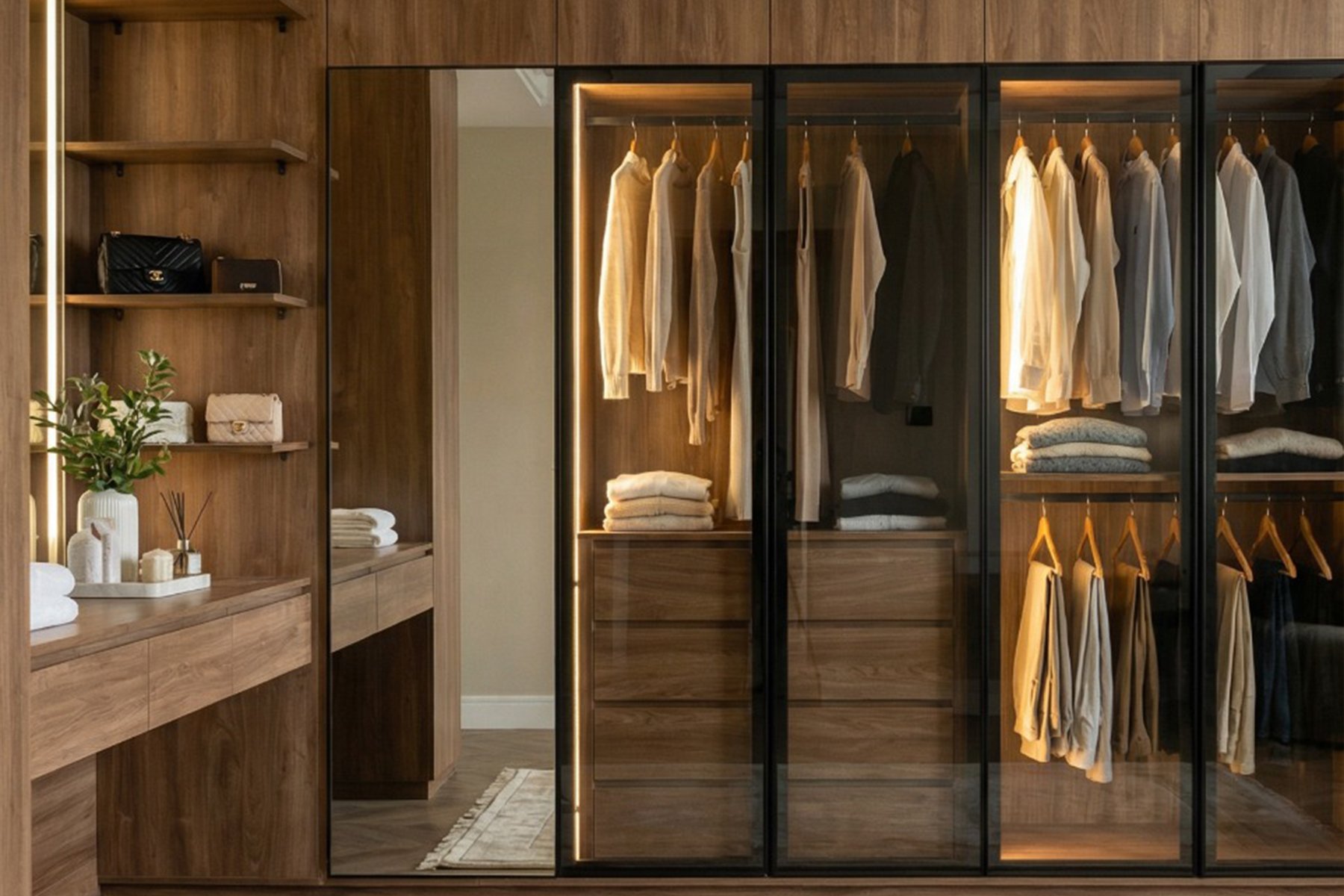 تفصيل غرف ملابس حسب الطلب في الرياض